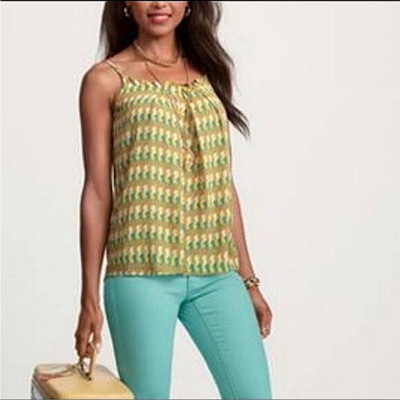 CAbi Cami Tank Top Seahorse Novelty
Print #411-Size Small - Picture 2 of 8